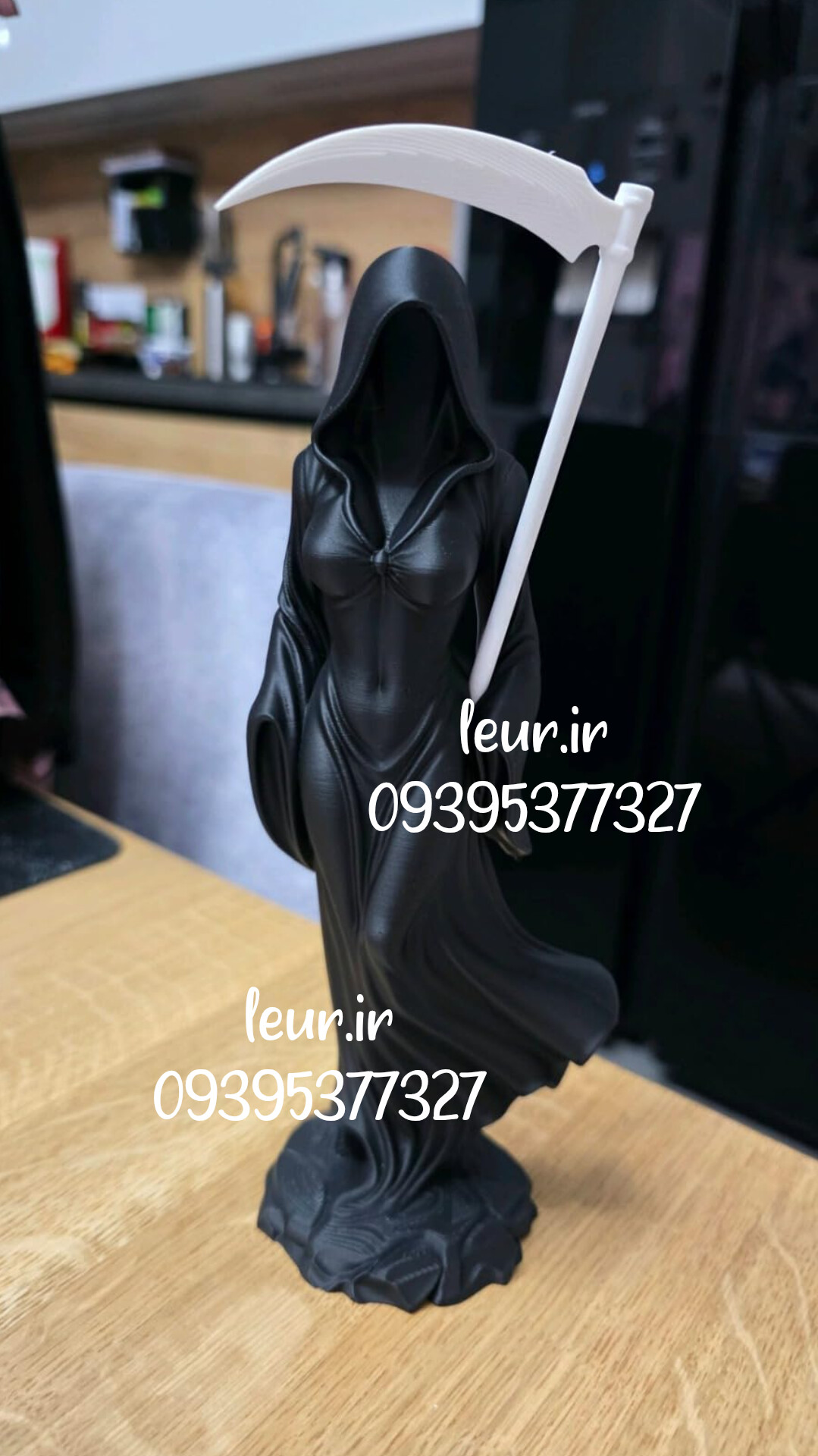 دکوری بانو مرگ